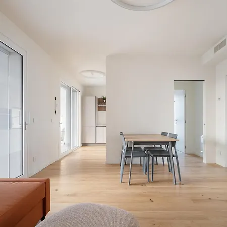 Daire Guesthost - Modern Terrace Flat Lambrate Milano