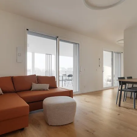 Guesthost - Modern Terrace Flat Lambrate Milano
